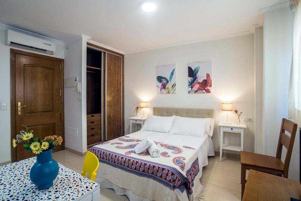 Apartamentos Amat - Only Adult - Playa El Bajondillo توريمولينوس المظهر الخارجي الصورة