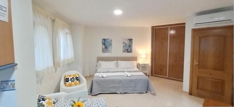 Apartamentos Amat - Only Adult - Playa El Bajondillo توريمولينوس المظهر الخارجي الصورة